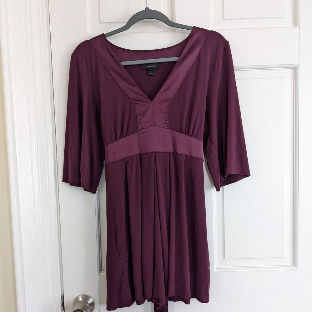 Soft and Flowy Express shirt with tie back empire waist